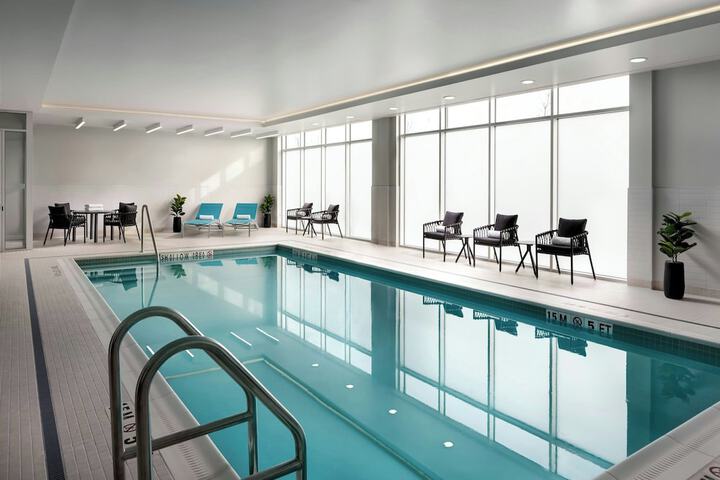 Swimming pool at Towneplace Suites by Marriott Tecumseh Windsor