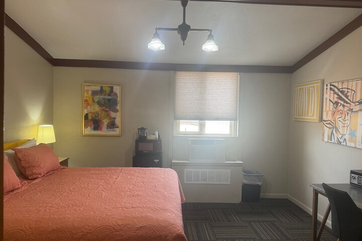 Room 29 of 60