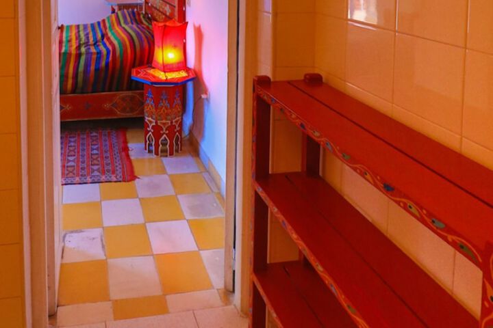 Room 143 of 266
