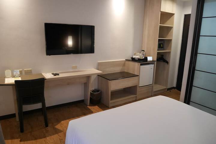 Room 16 of 94
