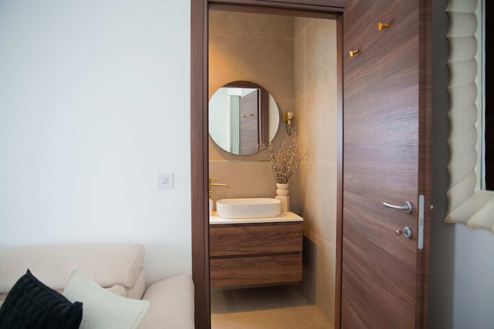Room 20 of 44
