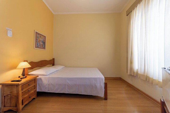 Room 11 of 35