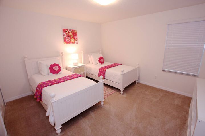 Room 12 of 139