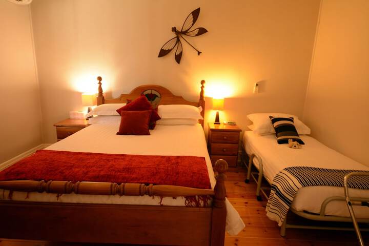 Room 6 of 36