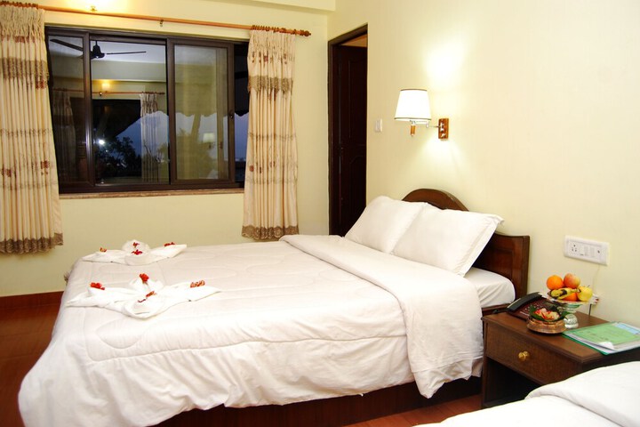 Room 10 of 35