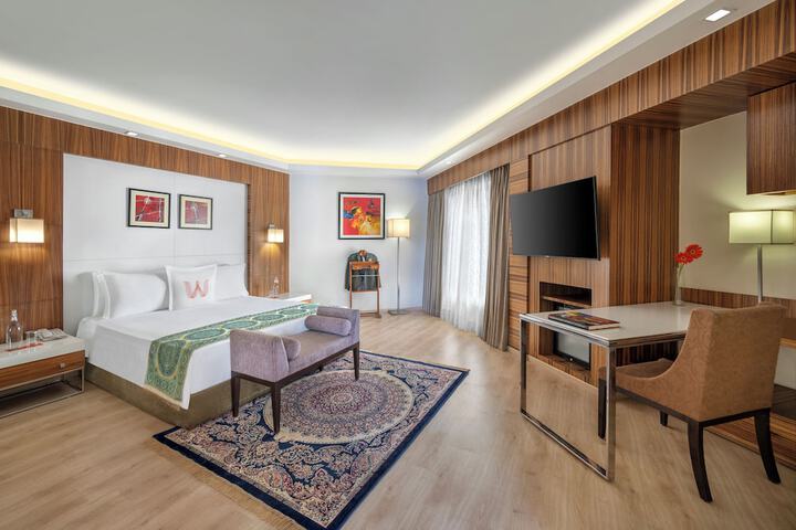 Room 14 of 96