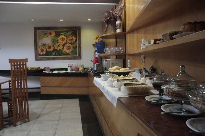 Breakfast/Coffee Service 39 of 40