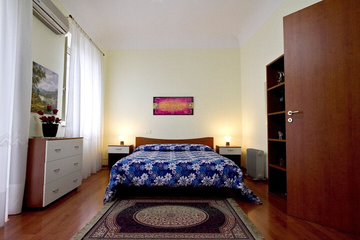 Room 11 of 57