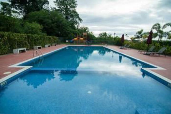 Pool 23 of 25