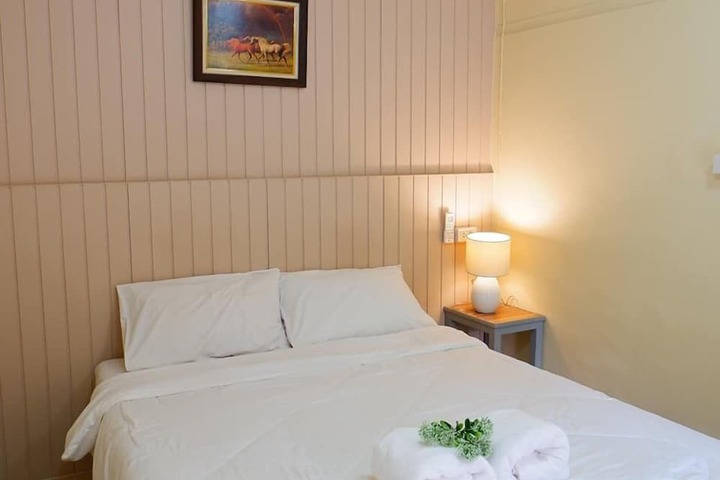 Room 4 of 22