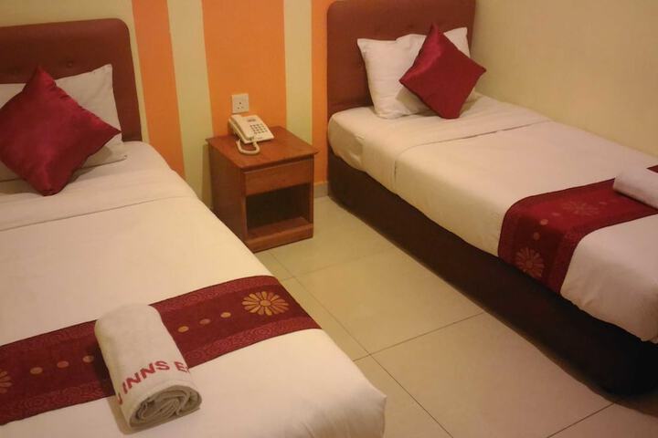 Room 21 of 42