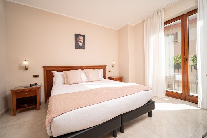 Room 28 of 111