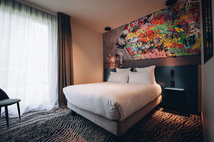Room 14 of 47