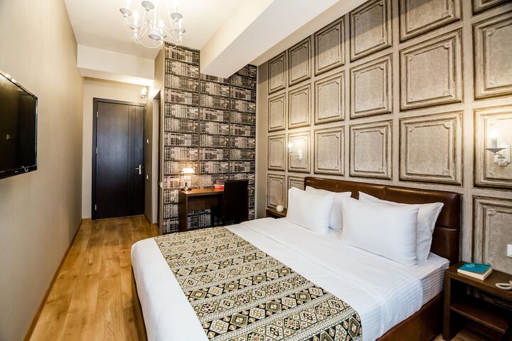 Room 36 of 108