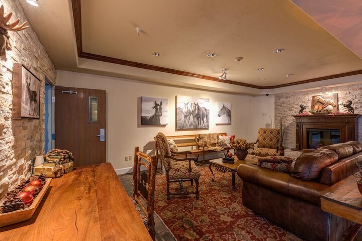 Hotel Interior 4 of 47