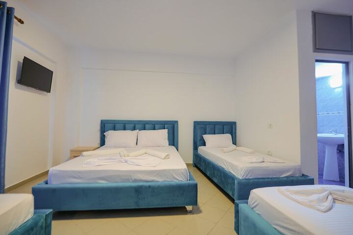 Room 29 of 69