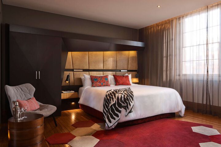 Room 25 of 54