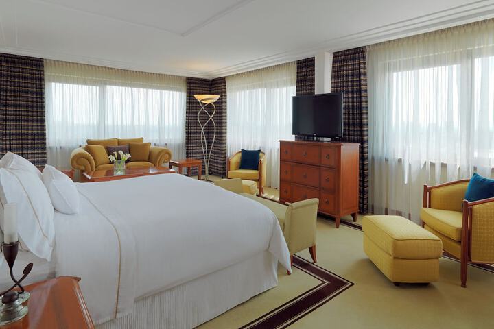 Room 16 of 119