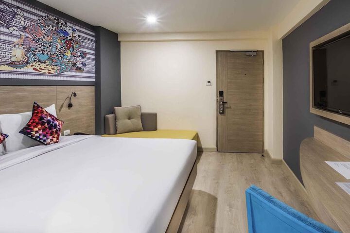 Room 17 of 59