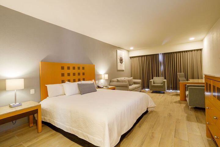 Room 10 of 51