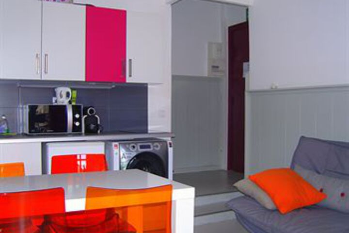 Room 174 of 200