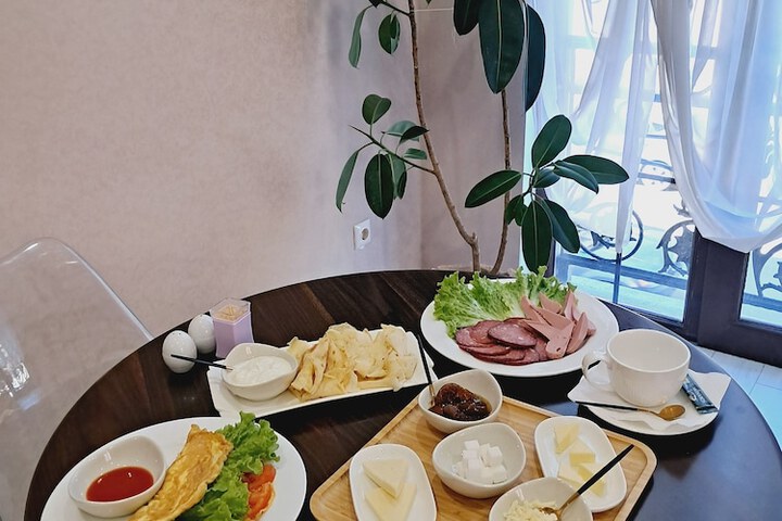 Breakfast/Coffee Service 6 of 11