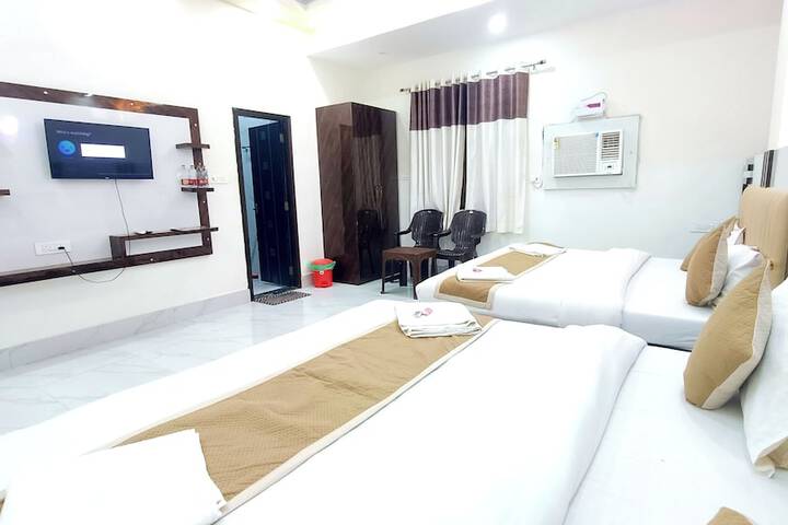 Room 9 of 24