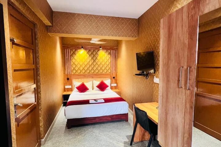 Room 15 of 49