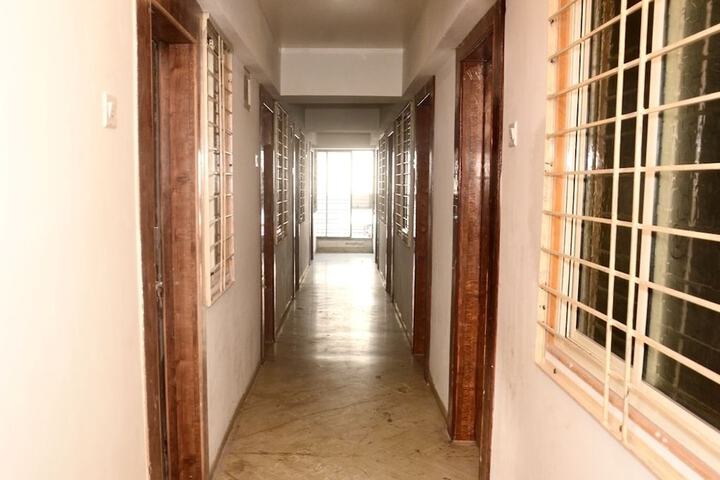 Ballroom/Hall 17 of 20
