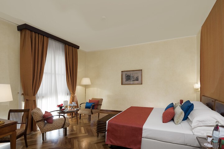 Room 48 of 161