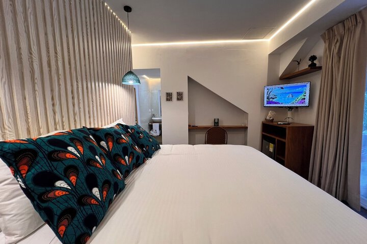 Room 18 of 116
