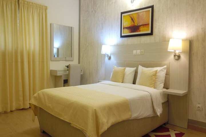 Room 5 of 37