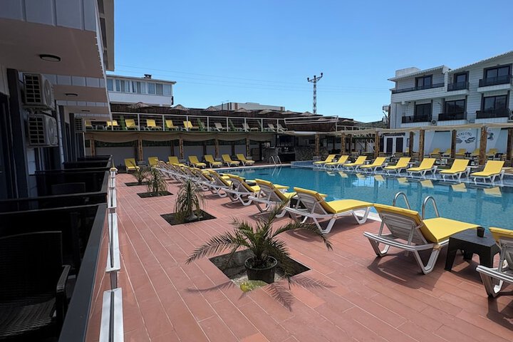 Hotel 33 of 38