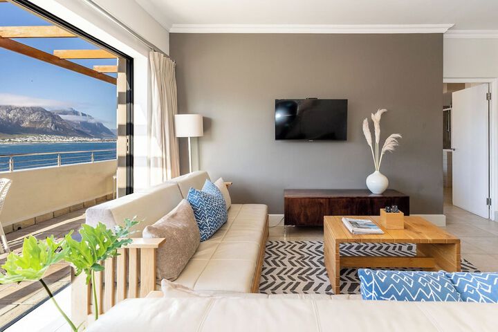 Room 100 of 231