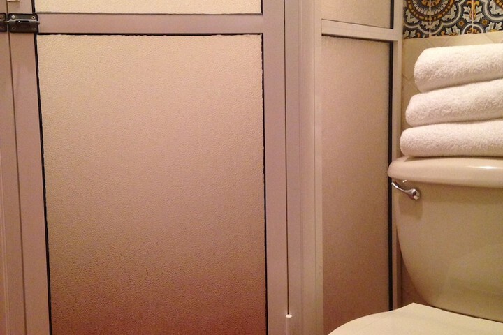 Room 14 of 20