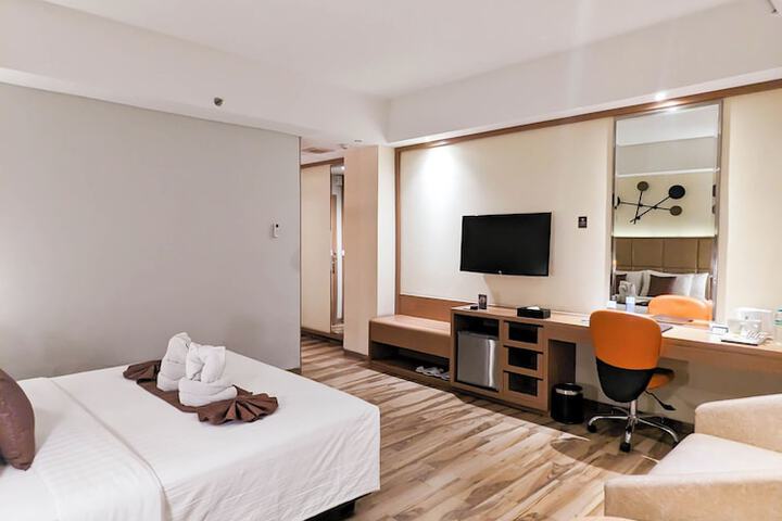 Room 42 of 64