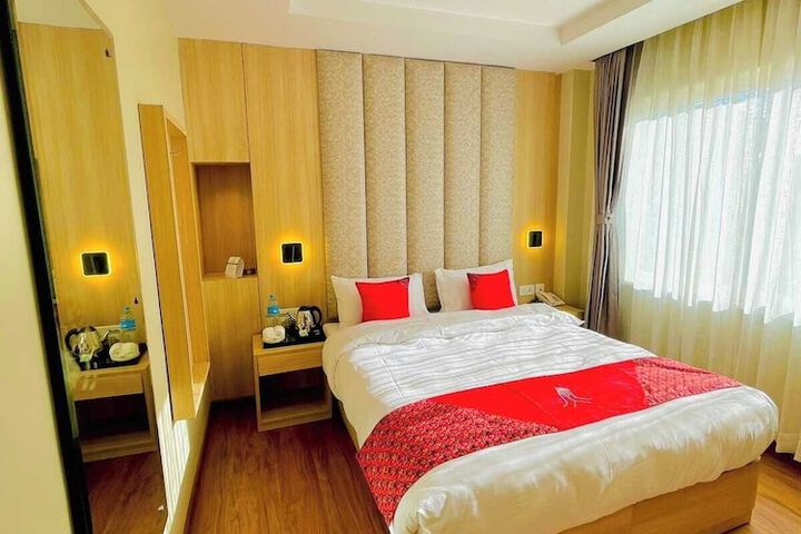 Room 7 of 24