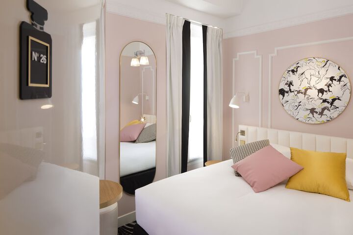 Room 7 of 20