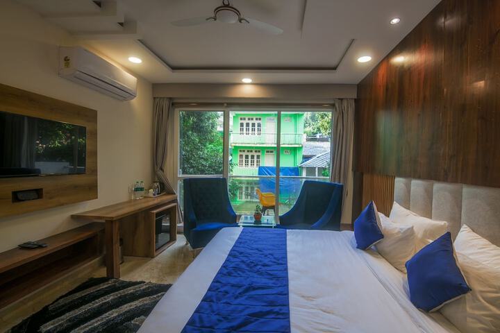 Room 5 of 34