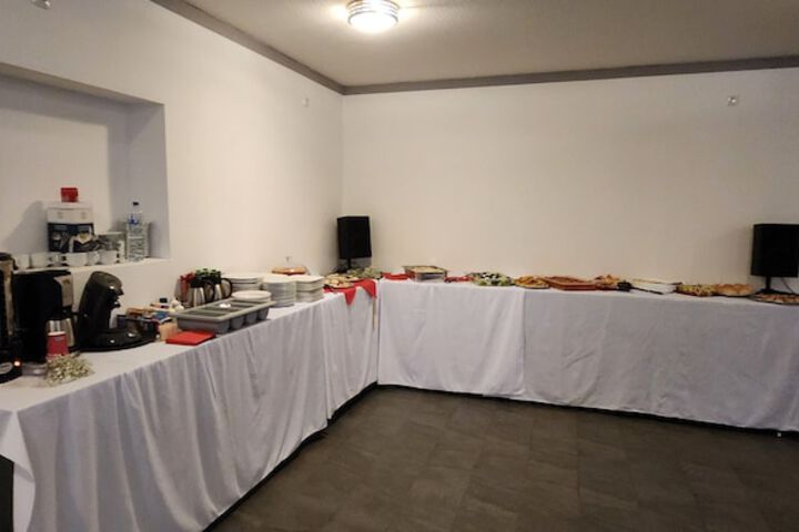 Dining 19 of 27