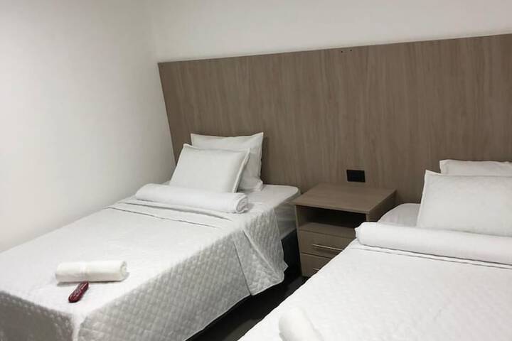 Room 10 of 25