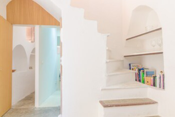 Room 5 of 26
