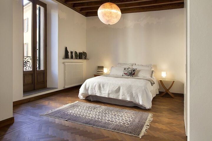 Room 4 of 60