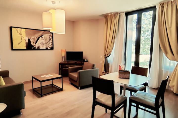 Room 12 of 21