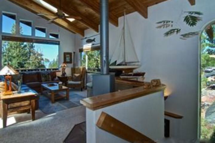 Room 17 of 25