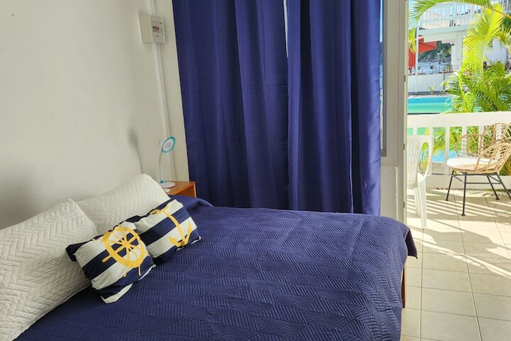 Room 34 of 98