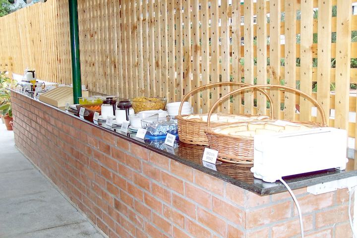 Breakfast/Coffee Service 21 of 24