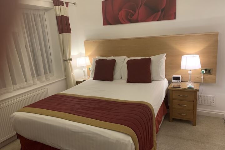 Room 13 of 80