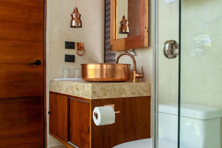 Room 20 of 53