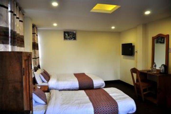 Room 25 of 60